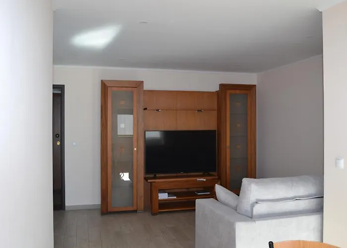 Rocha Apartment 1016